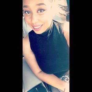 Meet your Posher, Cassandra